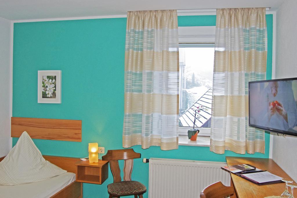 Hotel Loewenhof Krumbach Habitación foto
